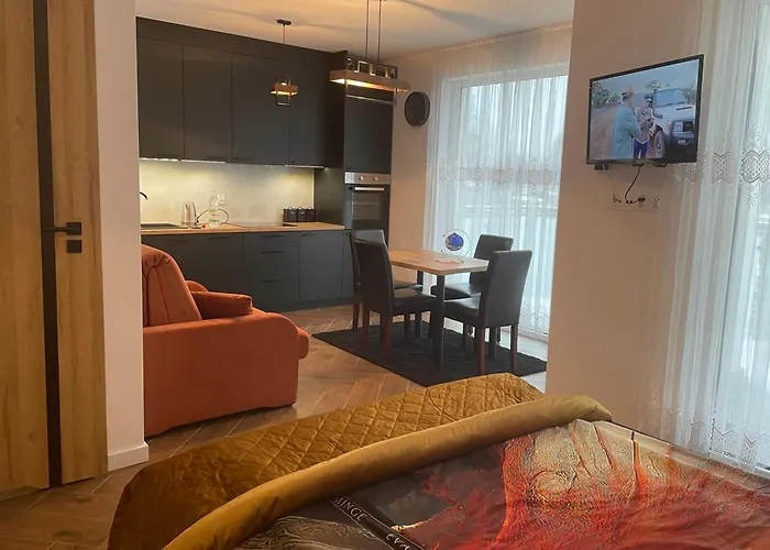 Lux Апартаменти *